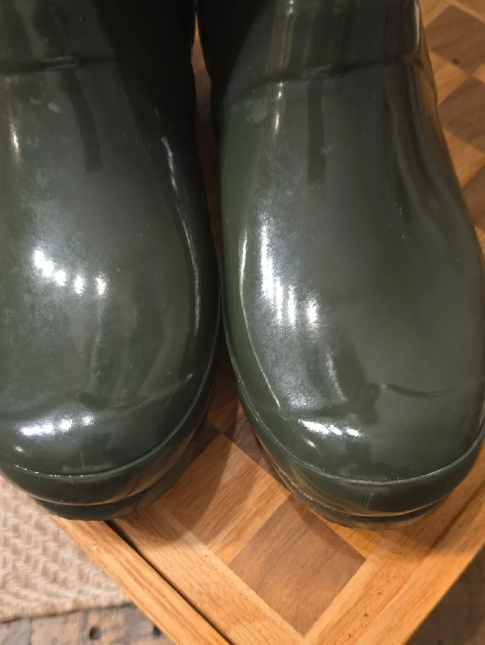 Hunter Women's Glossy Dark Green Mid-Calf Waterproof Rain Boots